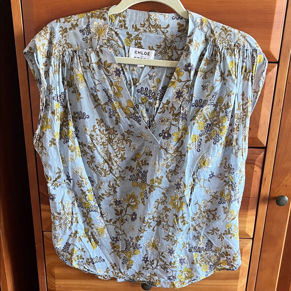 Chloe Stora Blue Floral sleeveless Blouse, size 34 (equivalent to 4 or 6 US)